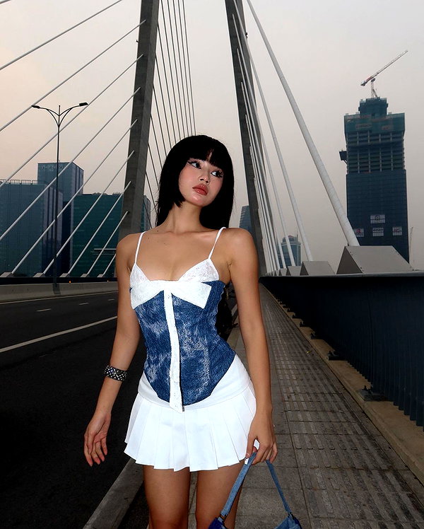 camlei_ instagram image archive image
