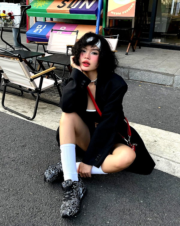 camlei_ instagram image archive image