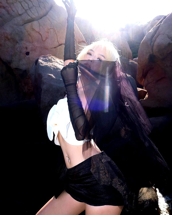 camlei_ instagram image archive image
