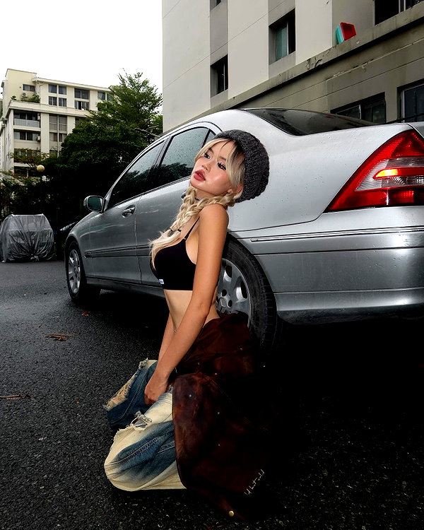 camlei_ instagram image archive image