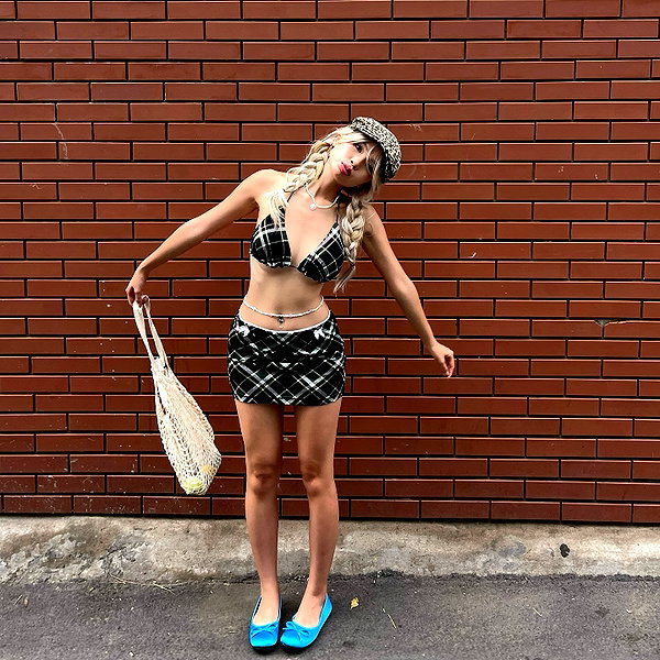 camlei_ instagram image archive image