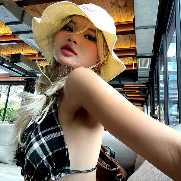 camlei_ instagram image archive image