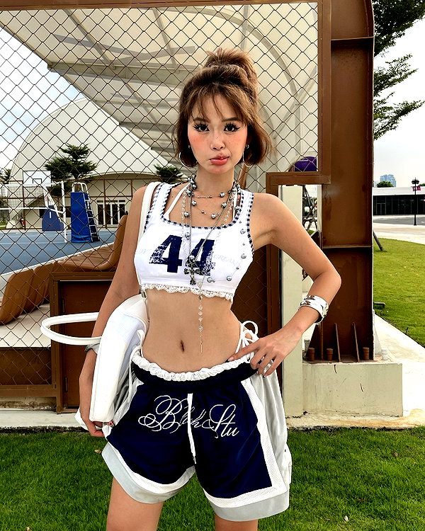 camlei_ instagram image archive image