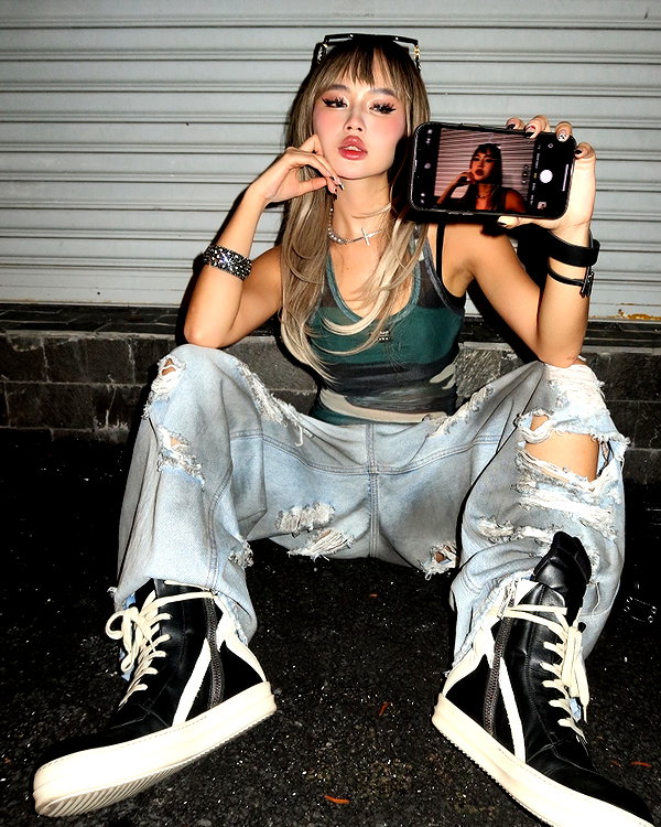 camlei_ instagram image archive image