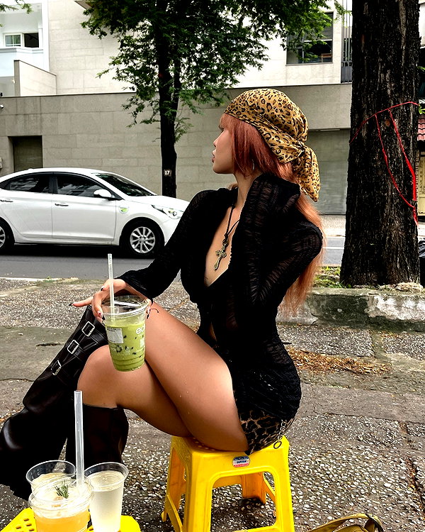 camlei_ instagram image archive image