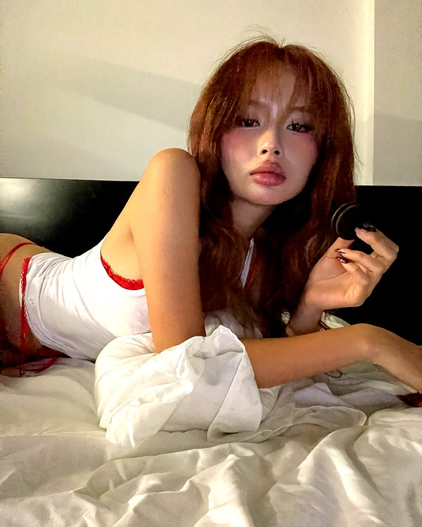 camlei_ instagram image archive image