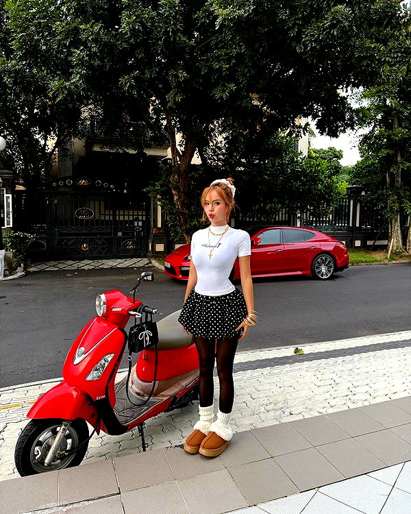 camlei_ instagram image archive image