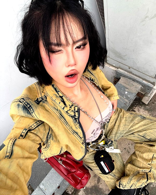 camlei_ instagram image archive image