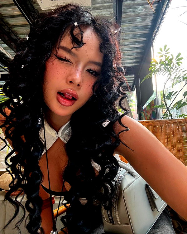 camlei_ instagram image archive image
