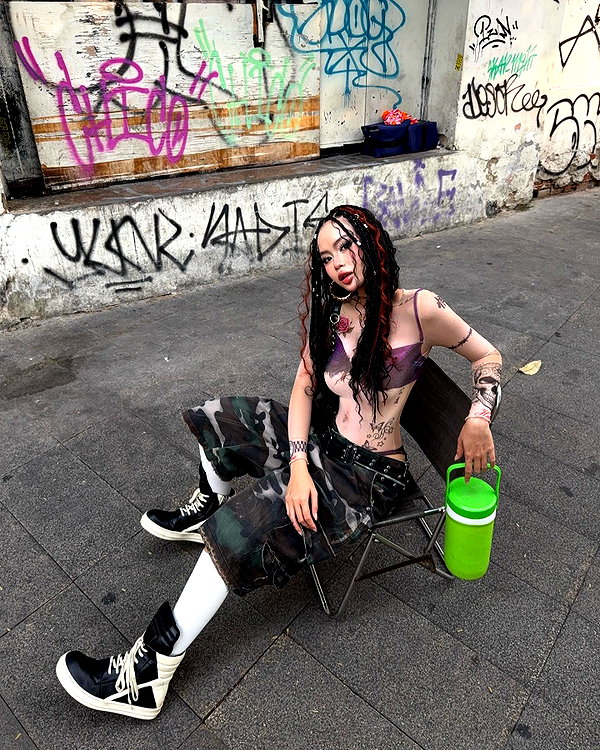 camlei_ instagram image archive image