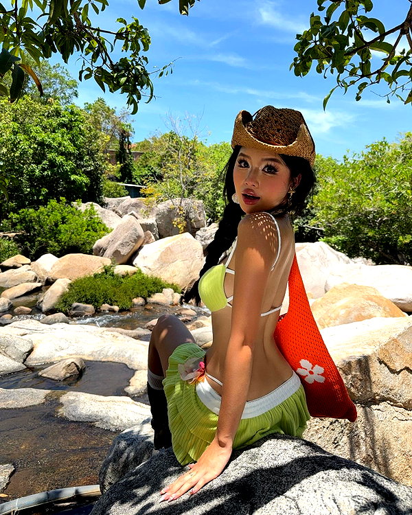camlei_ instagram image archive image