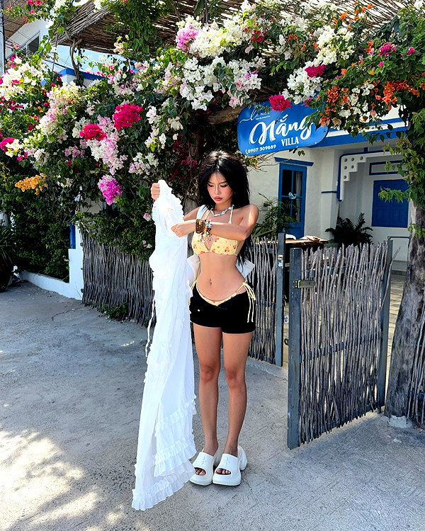 camlei_ instagram image archive image