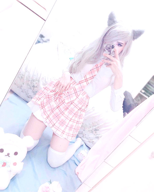 candy_balll instagram image archive image