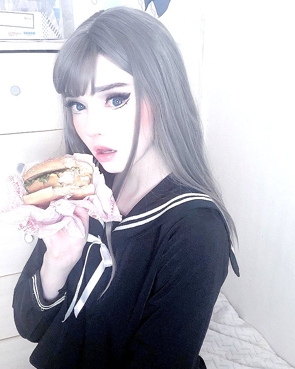 candy_balll instagram image archive image