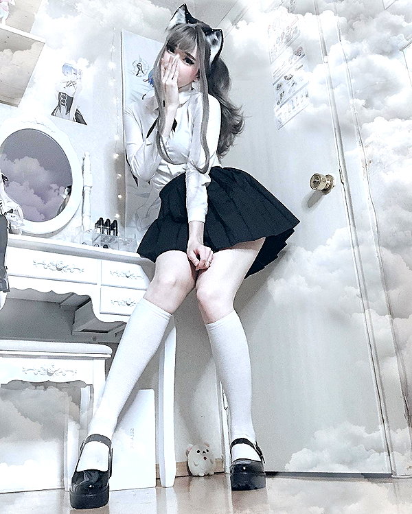 candy_balll instagram image archive image