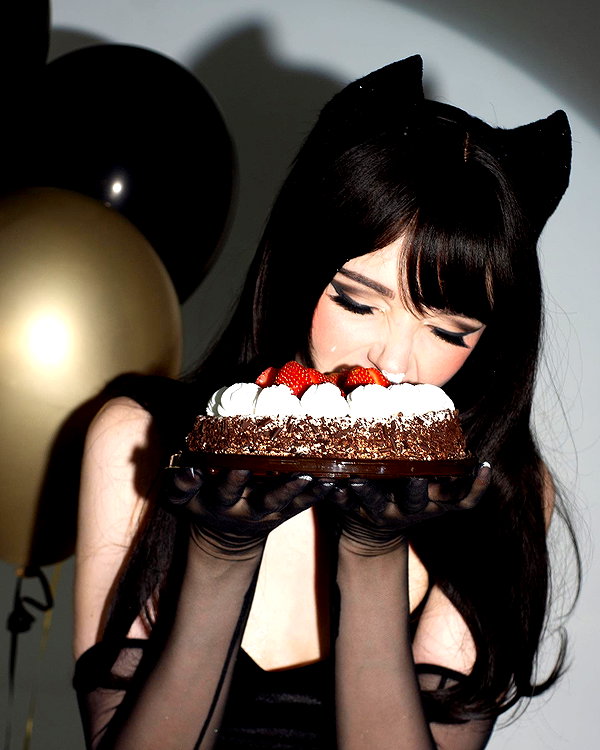 candy_balll instagram image archive image