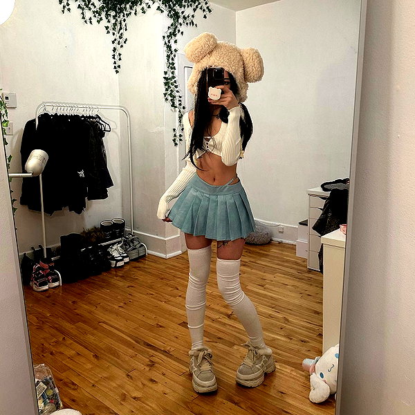carmen.lial instagram image archive image