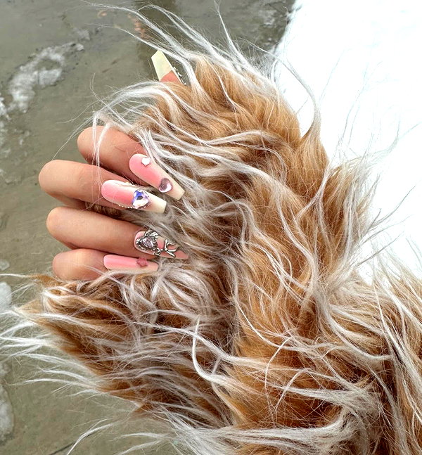 carmen.lial instagram image archive image