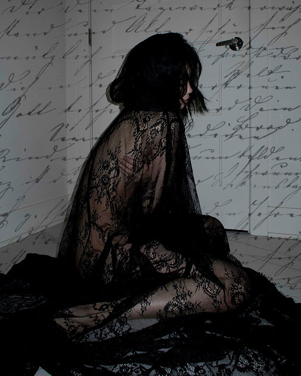 carmen.lial instagram image archive image
