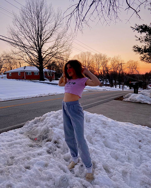 carmenrose._ instagram image archive image