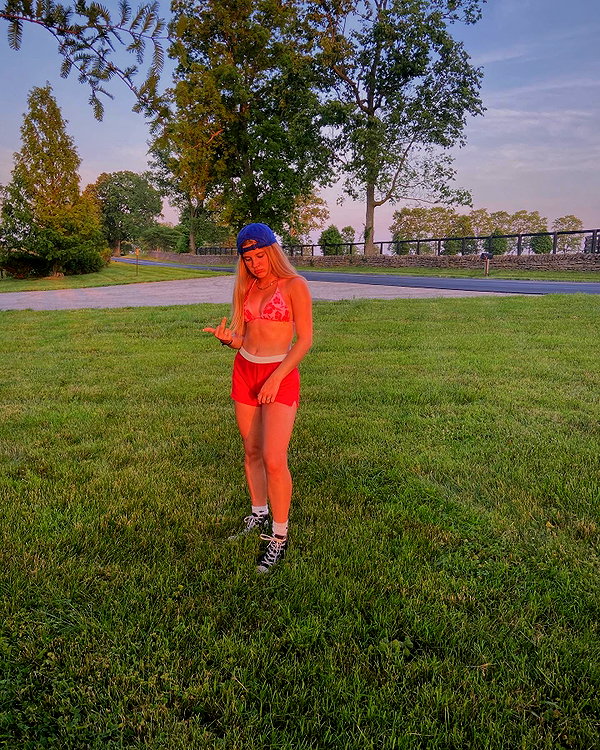 carmenrose._ instagram image archive image