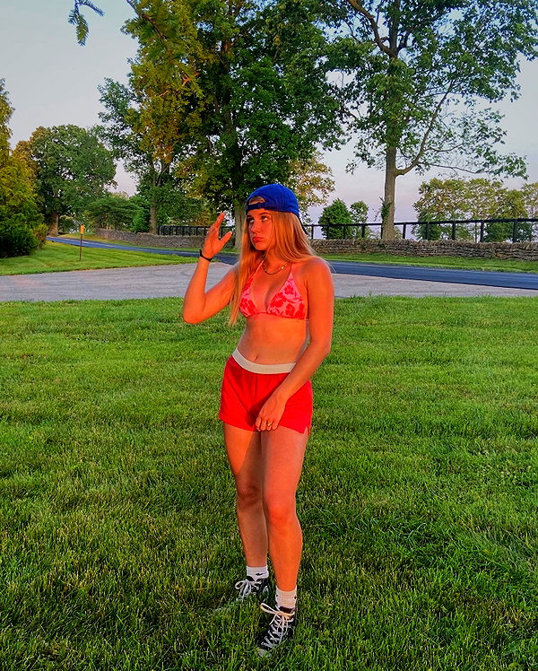carmenrose._ instagram image archive image