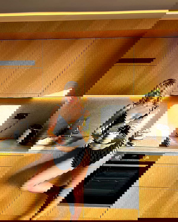 carolinezalog carolinezalog archive image