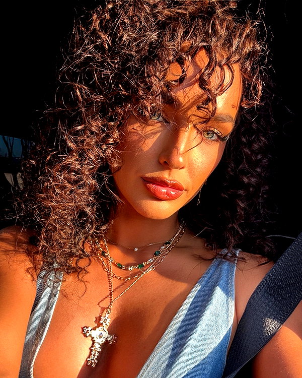 caseboon instagram image archive image
