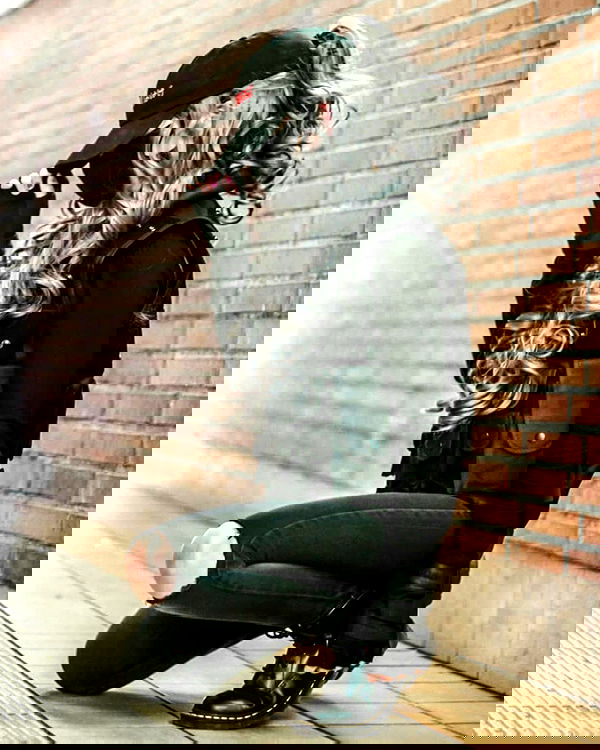 cata.leyah image ~ Altpins