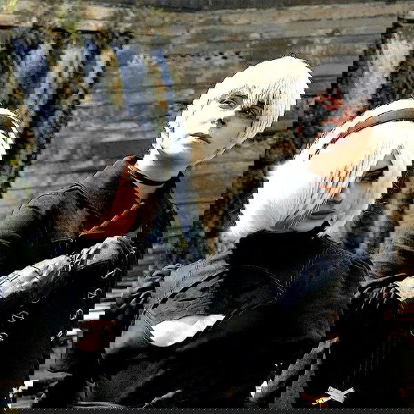 cata.leyah image ~ Altpins