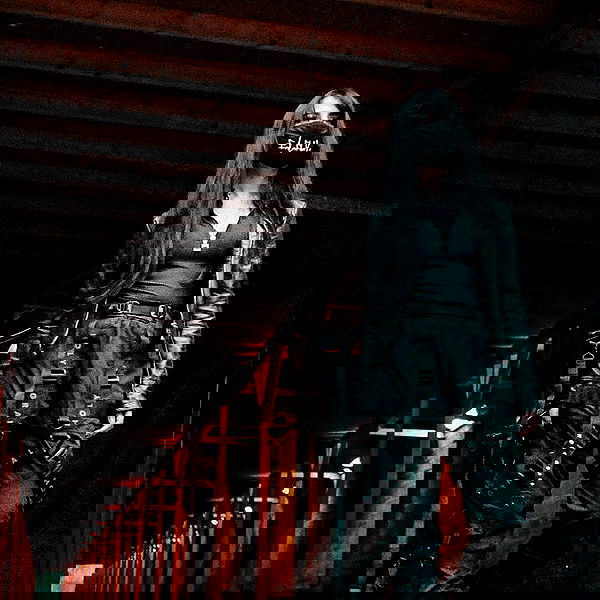 cata.leyah image ~ Altpins