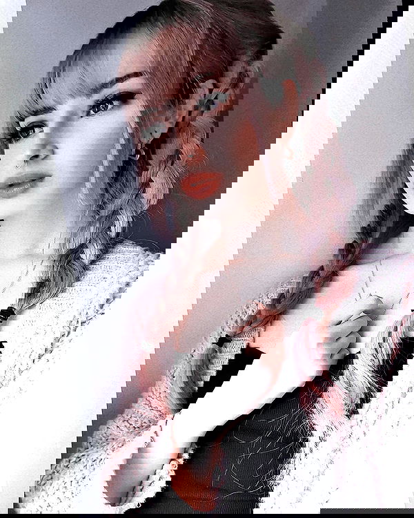 cata.leyah image ~ Altpins