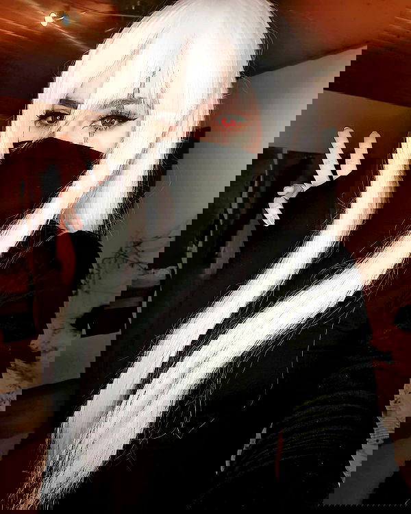 cata.leyah image ~ Altpins