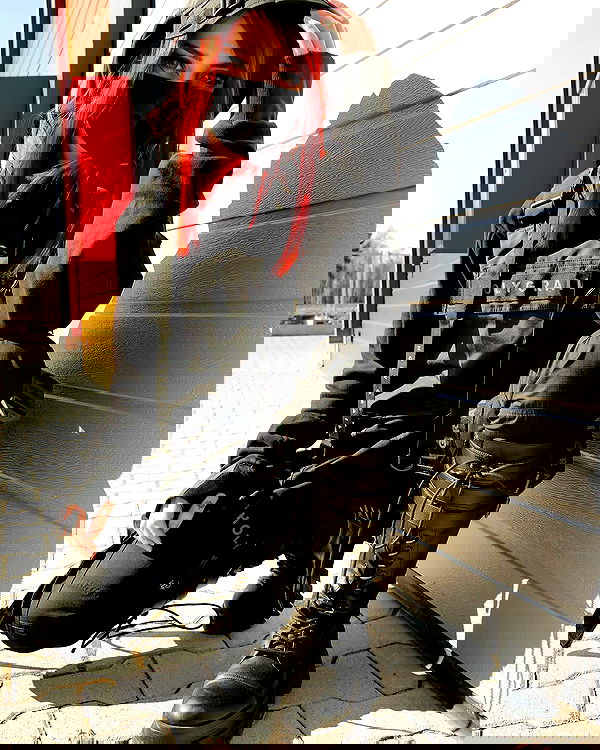 cata.leyah image ~ Altpins