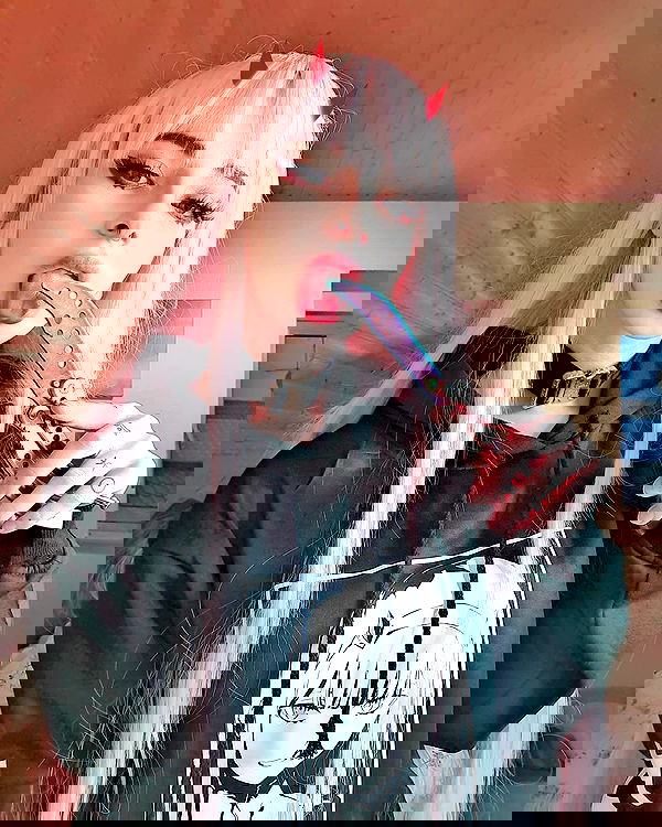 cata.leyah image ~ Altpins