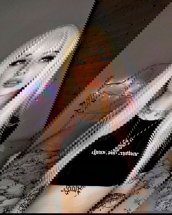 cata.leyah image ~ Altpins