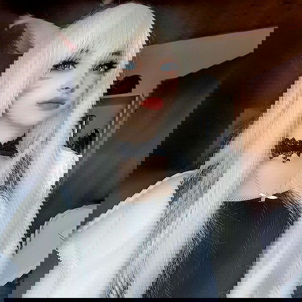 cata.leyah image ~ Altpins