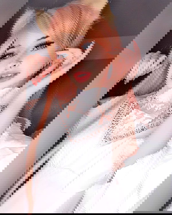 cata.leyah image ~ Altpins