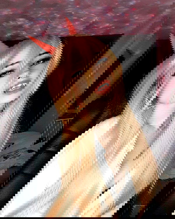 cata.leyah image ~ Altpins