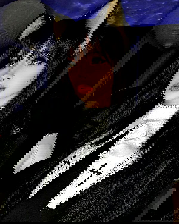 cata.leyah image ~ Altpins