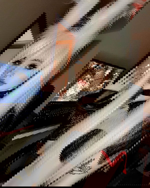 cata.leyah image ~ Altpins