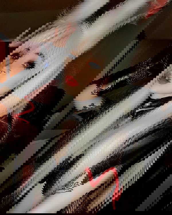 cata.leyah image ~ Altpins