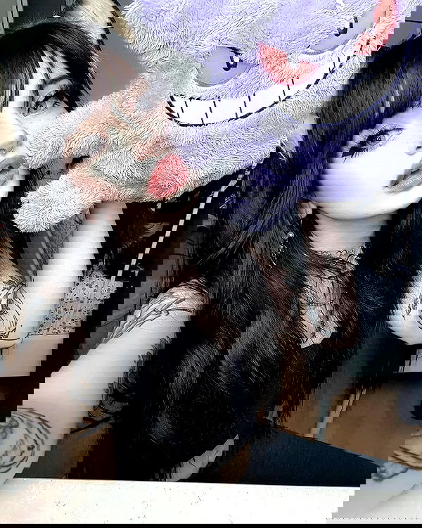 cata.leyah image ~ Altpins