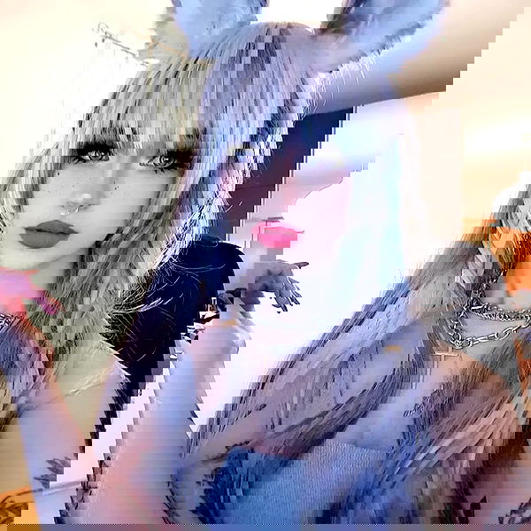 cata.leyah image ~ Altpins