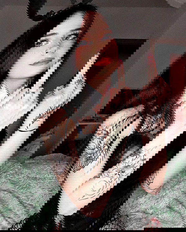 cata.leyah image ~ Altpins