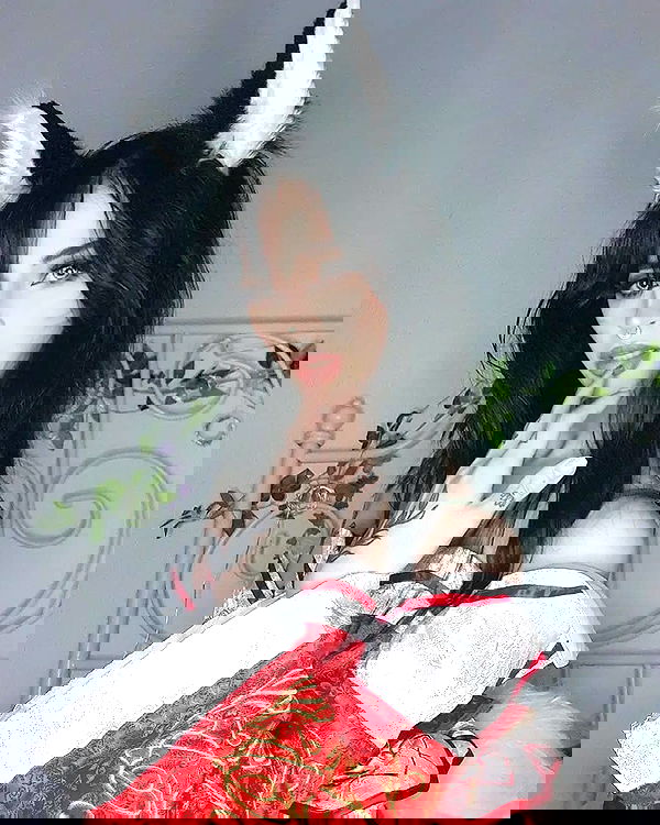 cata.leyah image ~ Altpins