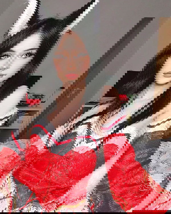 cata.leyah image ~ Altpins