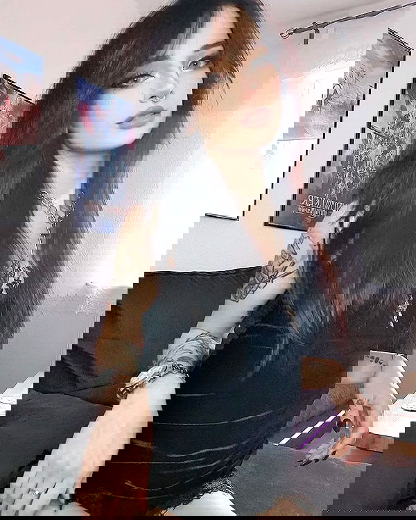 cata.leyah image ~ Altpins