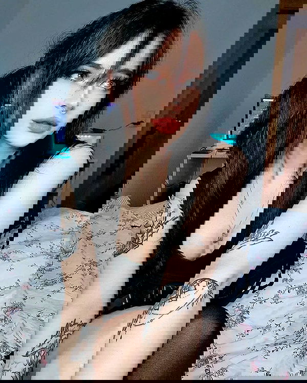 cata.leyah image ~ Altpins