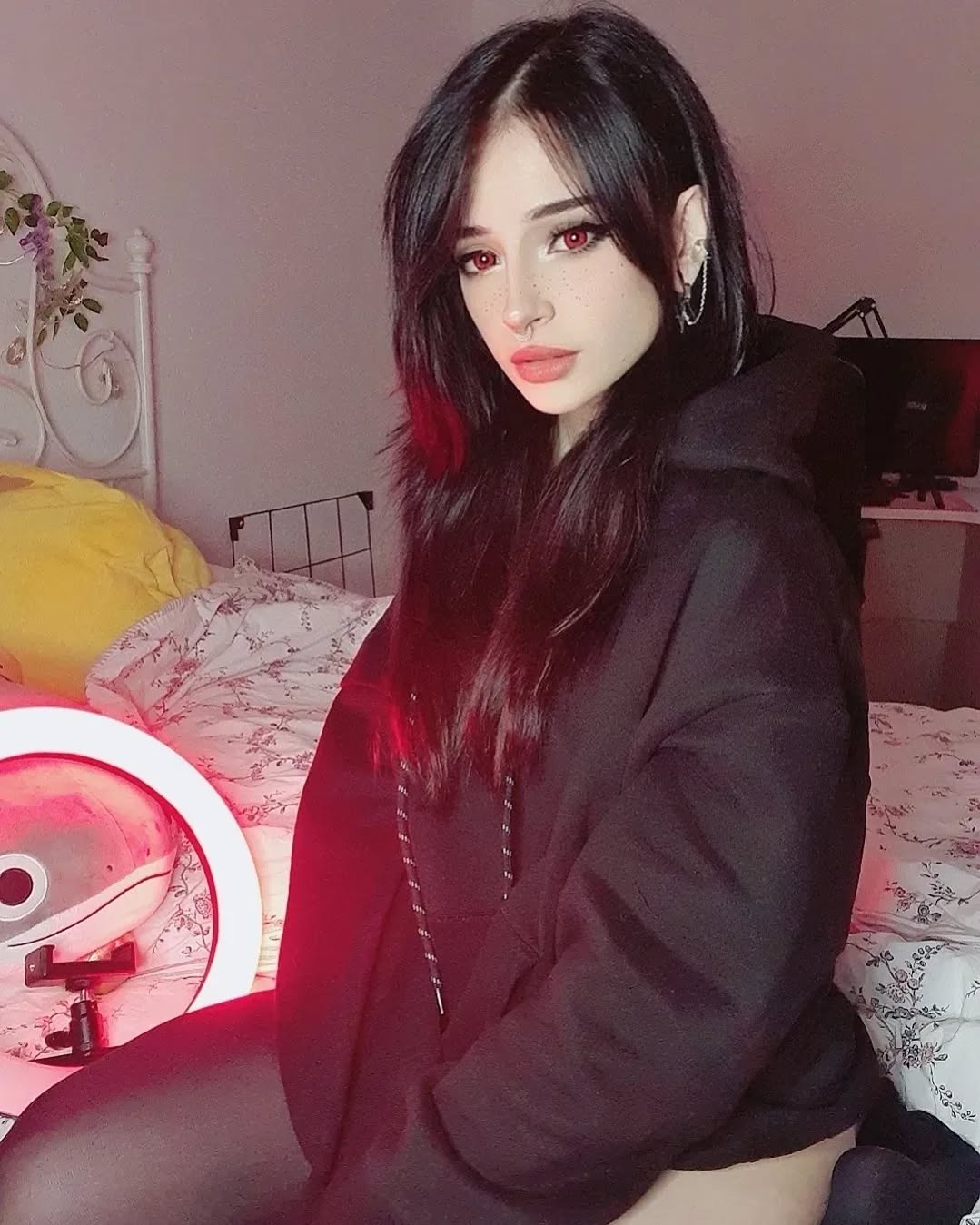 cata.leyah instagram image archive image